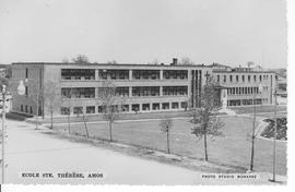École Ste-Thérèse.